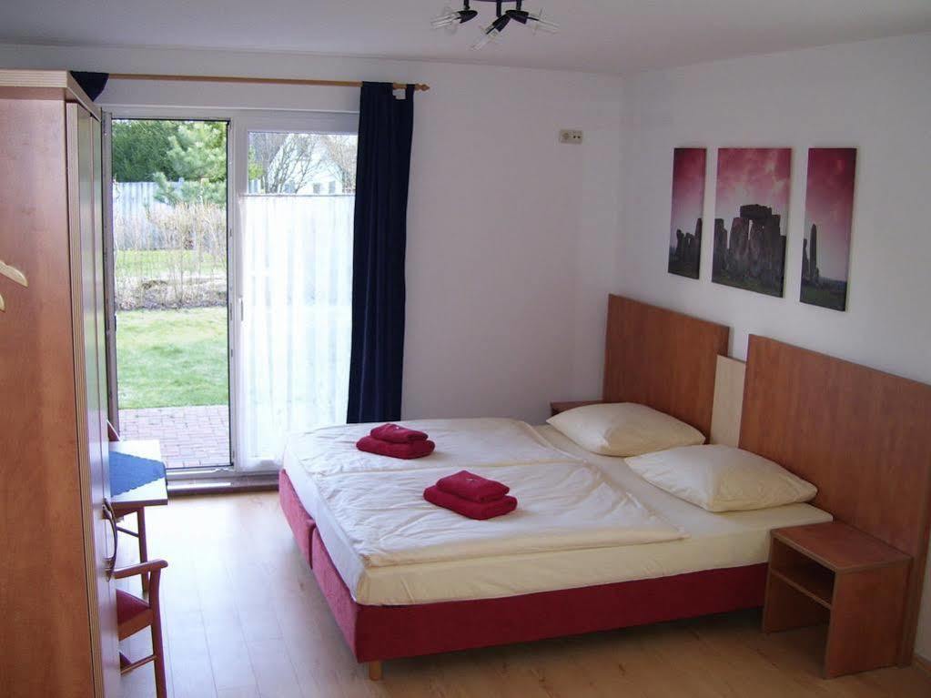 Pension Elmenhorst Elmenhorst/Lichtenhagen Exterior foto